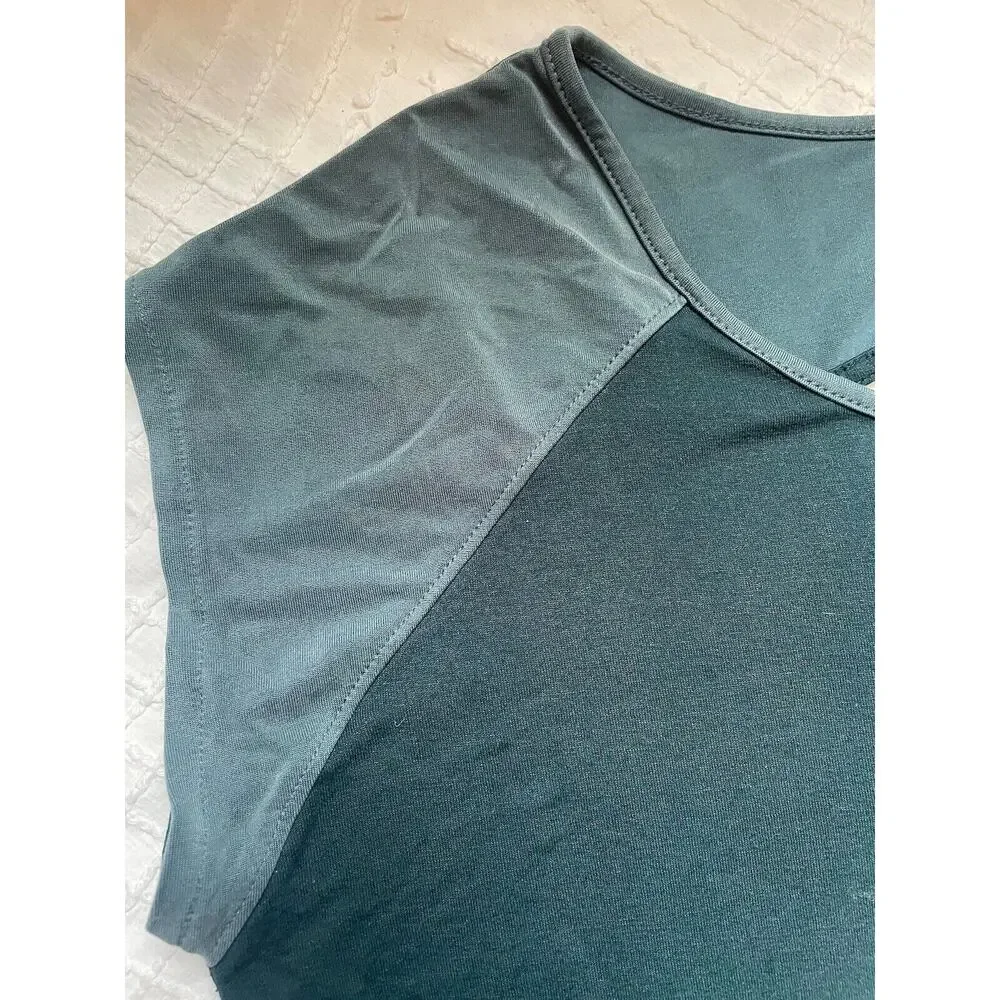 Cynthia Rowley Women's‎ Small Blue Cap Sleeve Round Neck Blouse Top Open Back
